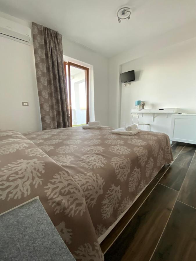 Manfredi Sea Room Vieste Buitenkant foto